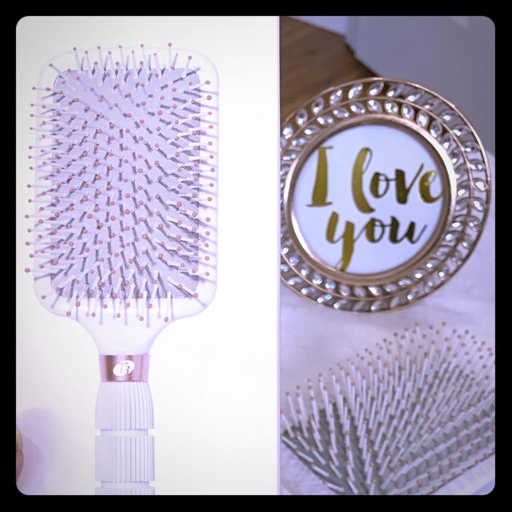 T3 Smooth Flat Paddle Brush